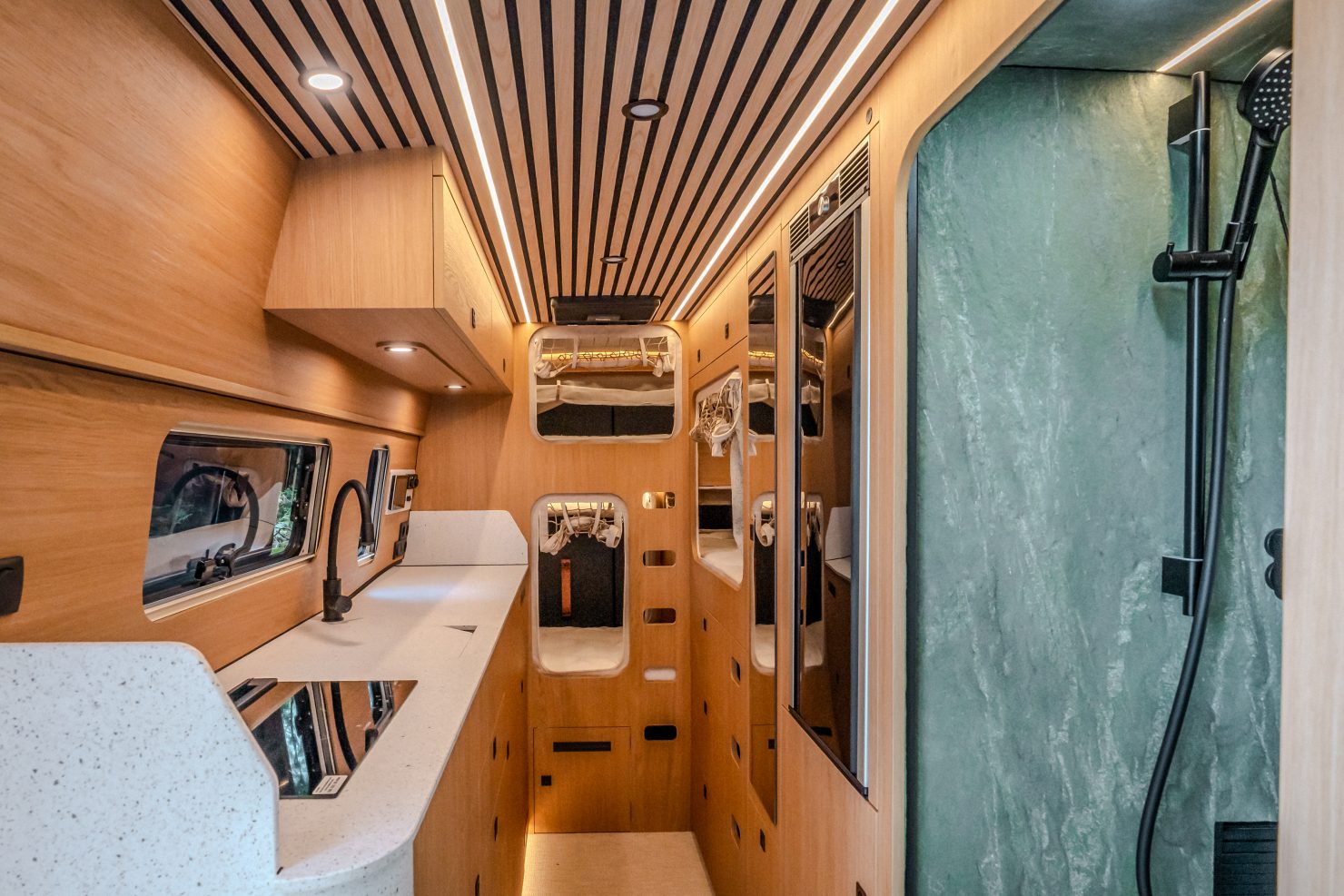 VanDesigners- Woody-68